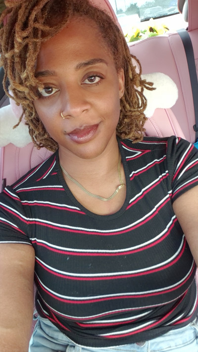 Jazmin Holmes