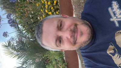 Daniel Saunders