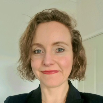 Lucinda Porashemi