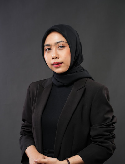 Lana Zukhanit Zamaruda